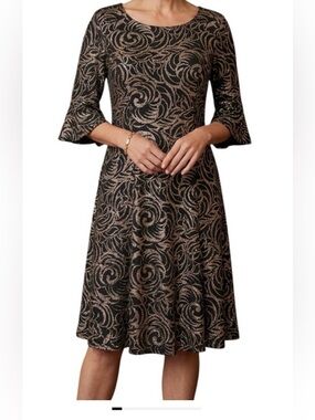 Olivia Matthews Black & Gold Metallic Floral Swirl A Line Dress - Size Large